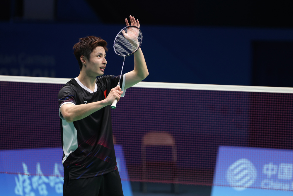 球员如何与 球员如何与