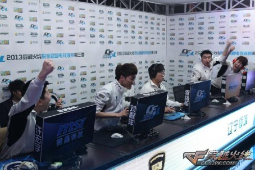 与分析师重 与分析师重